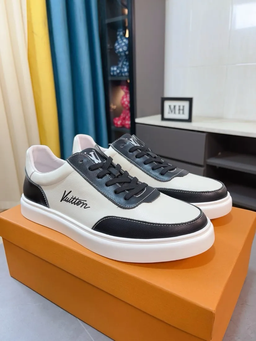 Ex-factory price 440🌹🌹[LV]🌹High-end brand of men's shoes: Official website 1:1 Latest masterpiece: The upper is made of first-layer cowhide imported from Italy with special materials➕made of full genuine leather lining🔥, making walking more convenient and comfortable! Exclusive new style, stunning work [color]! Create a fashionable personality to set off your uniqueness! A must-have for trendy men! Classic🔥Number: 38-44